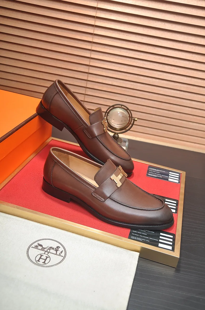 Men's shoes💰520💶[HERMES] (cowhide lining)🍀Italian top luxury🍀He does not pursue novel styles and gorgeous colors, but attracts the favor of successful men with his flawless, elegant and classic style. Formal leather shoes This very comfortable, simple and stable style allows you to easily match any style! The pattern is absolutely 1:1 refined from the original case, and we strive for excellence in materials, imported cowhide + cowhide lining💪💪💪extraordinary texture👍! .Code number: 38-45 (45 customized)